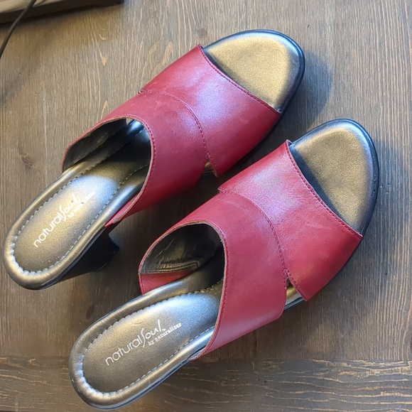 Naturalizer Red Mules size 11 - Picture 3 of 10